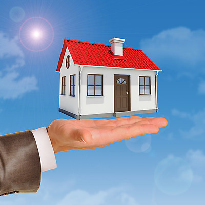 포토 JPG 해외이미지 구름 손 하늘 부동산 주택 들기 신체부위 해외202004 해외포토 자연요소 모션 사람 건물 재산 파일형식