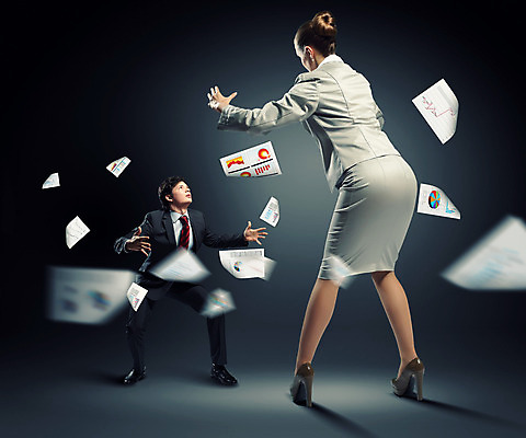 포토 JPG 해외이미지 백인 여자 남자 비즈니스 사업가 사람 두명 경쟁 분노 비즈니스맨 비즈니스우먼 충돌 말다툼 성인만 해외202004 해외포토 서양인 직업 감정 컨셉 직장인 싸움 파일형식