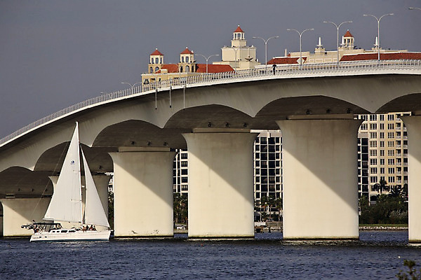 포토 JPG 해외이미지 바다 여행 북아메리카 요트 휴가 풍경 사람없음 건물 가로 물 디지털 미국 만 점 장면 플로리다 해외202004 해외포토 자연요소 건축물 배_교통 아메리카 파일형식