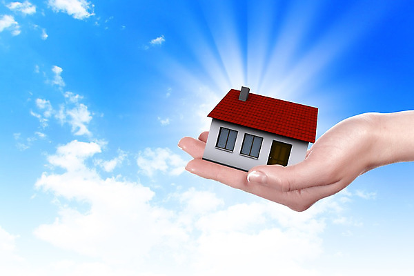 포토 JPG 해외이미지 손 부동산 주택 들기 건물 신체부위 판매 미니어처 재산 소유 제의 해외202004 해외포토 건축물 모션 사람 금융 모형 파일형식