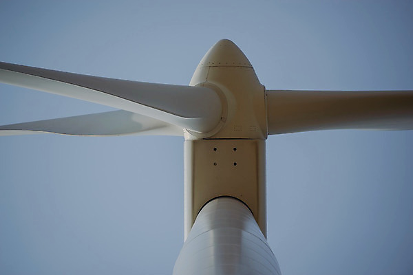 포토 JPG 해외이미지 산업 백그라운드 자연 하늘 바람 풍경 사람없음 초록색 물 여름 파란색 태양 농장 3D 탑 힘 봄 재활용 풍차 발전기 에너지 회전 세대 개발 해외202004 해외포토 자연요소 건축물 계절 컬러 농업 날씨 발전소 디지털합성 친환경 생태계 파일형식