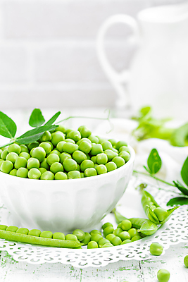 포토 JPG 해외이미지 그릇 실내 사람없음 아웃포커스 담기 완두콩 해외202004 해외포토 식기 모션 콩 촬영기법 내부 파일형식