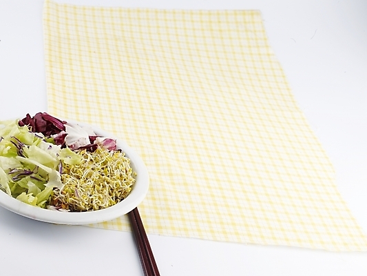 포토 JPG 스튜디오촬영 그릇 접시 웰빙 음식 채소 젓가락 서양음식 실내 사람없음 장식 가로 새싹 샐러드 식탁보 양상추 웰빙음식 새싹채소 국내포토 식물 식기 수저 내부 건강식 파일형식