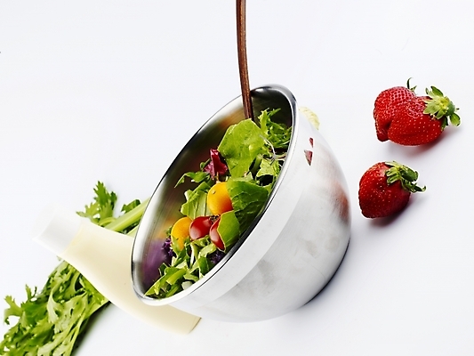 포토 JPG 스튜디오촬영 그릇 웰빙 음식 채소 과일 딸기 서양음식 실내 근접촬영 사람없음 장식 가로 샐러드 소스 뒤집개 주걱 샐러리 마요네즈 웰빙음식 스탠그릇 믹싱볼 국내포토 식기 뷰포인트 주방용품 내부 양념 소스_음식 건강식 파일형식