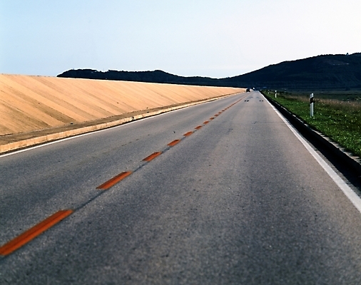 포토 JPG 주간 길 풍경 사람없음 야외 고속도로 중앙선 차선_도로 국내포토 자연요소 도로 파일형식