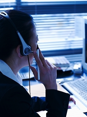 포토 JPG 스튜디오촬영 여자 회사 비즈니스 실내 한명 미소 웃음 사람 동양인 정장 상반신 20대 성인 사무실 펜 볼펜 헤드셋 한국인 업무 직장인 비즈니스우먼 작업실 상담원 상담 텔레마케팅 안내원 여자만 여자한명만 성인여자만 청년만 청년여자만 성인한명만 청년여자한명만 성인여자한명만 성인만 국내포토 직업 1 옷 음향기기 표정 인종 청년 내부 필기구 헤드폰 작업 사무원 서비스업 파일형식