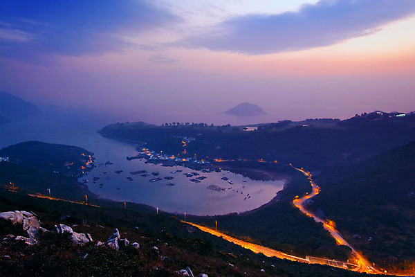 포토 JPG 해외이미지 실루엣 바다 여행 백그라운드 자연 하늘 풍경 사람없음 야외 빨간색 빛 햇빛 태양 반사 노란색 평화 일출 맑음 일몰 바위 수평선 해외202004 해외포토 자연요소 컬러 컨셉 날씨 촬영기법 노을 돌_바위 생태계 파일형식