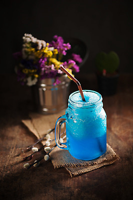 포토 JPG 해외이미지 전통 음료 음식 백그라운드 과일 유리 휴식 건강 요리 사람없음 목재 여름 식당 냉동 얼음 카페 추위 수확 시골 신선 칵테일 바 액체 우아함 달콤 맛 혼합 갈증 상쾌 복고 비타민 소다 정물화 핸드메이드 스타일 맛있는 해외202004 해외포토 자연요소 나무 계절 감정 컨셉 농업 재료 재질 주류 상점 그림 영양소 파일형식