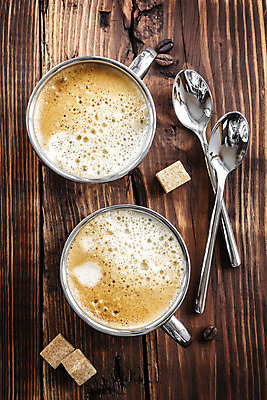 포토 JPG 해외이미지 커피 음료 탁자 사람없음 컵 갈색 식당 검은색 거품 카페 머그컵 뜨거움 설탕 아메리카노 카푸치노 에스프레소 라떼 모카 카페인 해외202004 해외포토 식기 컬러 가구 상점 파일형식