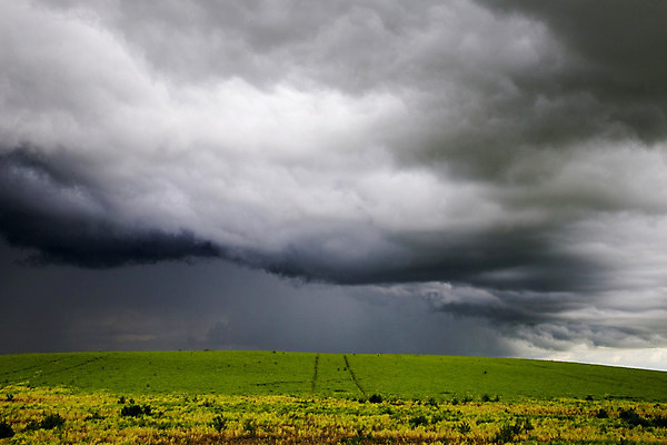 포토 JPG 해외이미지 구름 자연 하늘 날씨 풍경 사람없음 야외 여름 어둠 위험 장면 폭풍 내추럴 뇌우 폭풍우 해외202004 해외포토 자연요소 계절 컨셉 비_날씨 자연재해 생태계 파일형식