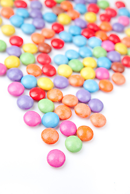 포토 JPG 해외이미지 사람없음 컬러풀 과자 초콜릿 원형 달콤 흰배경 해외202004 해외포토 도형 컬러 백그라운드 디저트 흰색 맛 파일형식