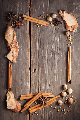 포토 JPG 해외이미지 음식 백그라운드 재료 탁자 프레임 건조 요리 사람없음 장식 갈색 주방 조미료 향신료 향 시나몬 해외202004 해외포토 컬러 가구 향미료 파일형식