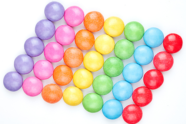 포토 JPG 해외이미지 선 사람없음 컬러풀 과자 초콜릿 원형 달콤 흰배경 해외202004 해외포토 도형 컬러 백그라운드 디저트 흰색 맛 파일형식