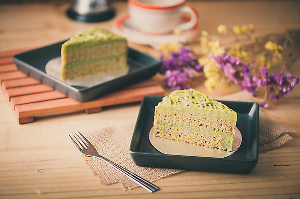 포토 JPG 해외이미지 음식 조각 백그라운드 아침 휴식 디저트 요리 사람없음 장식 초록색 케이크 식당 일본 카페 빵집 수확 고급 달콤 맛 자르기 크림 복고 장면 스펀지 소셜네트워크 페스츄리 필터 해로움 핸드메이드 스타일 힙스터 맛있는 효과 해외202004 해외포토 주간 패션 아시아 빵 컬러 컨셉 농업 모션 상점 파일형식