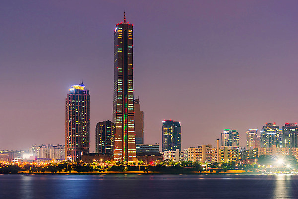 포토 JPG 해외이미지 아시아 여행 비즈니스 건축양식 산 서울 한국 안테나 동양인 풍경 사람없음 건물 금융 도시풍경 탑 텔레비전 어둠 황혼 새벽 도시 센터 도심 야간 저녁 장면 지역 대도시 스카이라인 남쪽 해외202004 해외포토 자연요소 건축물 건축 나라 통신 인종 경제 전자제품 일몰 방향 파일형식