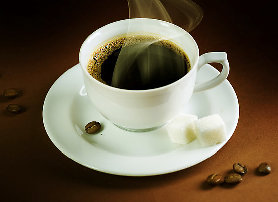 포토 JPG 해외이미지 커피 음료 음식 백그라운드 사람없음 컵 갈색 숟가락 검은색 거품 카페 머그컵 흰색 뜨거움 설탕 오브젝트 에스프레소 카페인 해외202004 해외포토 식기 컬러 수저 상점 파일형식