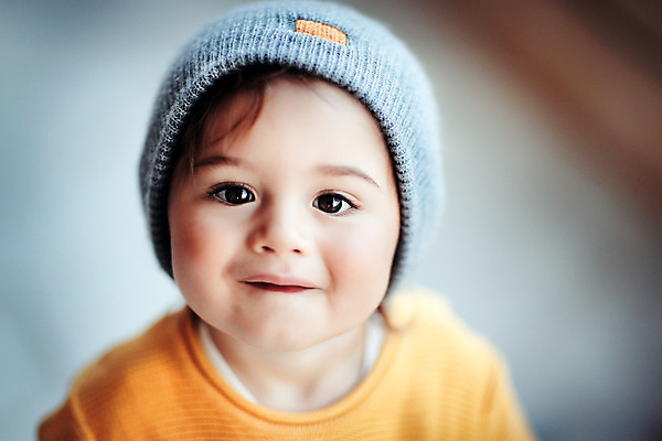 포토 JPG 해외이미지 백인 모델 모자 라이프스타일 옷 계절 남자 행복 아들 얼굴 어린이 단풍 한명 미소 사람 소년 유행 가을 아기 작음 시원함 니트 스타일 해외202004 해외포토 서양인 1 잡화 감정 상의 잎 가족 표정 생활 신체부위 크기 파일형식