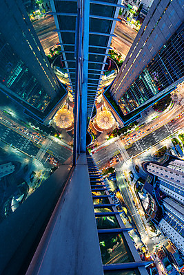 포토 JPG 외관 도로 야경 서울 한국 빌딩 사람없음 야외 하이앵글 도시풍경 고층빌딩 도시 고층 국내여행 전경 국내포토 아시아 길 뷰포인트 여행 교통시설 풍경 건물 야간 파일형식 탑뷰 풍경_경치