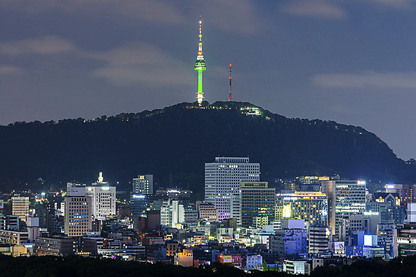 포토 JPG 야경 서울 한국 빌딩 사람없음 야외 도시풍경 도시 남산타워 국내여행 전경 국내포토 아시아 여행 풍경 건물 야간 남산 파일형식 탑뷰 풍경_경치