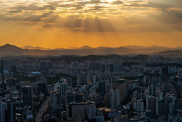 포토 JPG 하늘 서울 한국 풍경 빌딩 사람없음 야외 건물 도시풍경 햇빛 일몰 도시 목동 국내여행 여의도 전경 국내포토 건축물 아시아 여행 태양 노을 파일형식 탑뷰