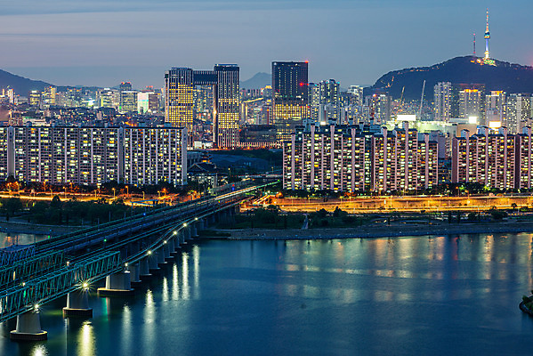 포토 JPG 야경 서울 한국 빌딩 사람없음 야외 건물 도시풍경 도시 남산타워 국내여행 한강철교 전경 국내포토 건축물 아시아 여행 풍경 다리_건축물 야간 남산 파일형식 탑뷰 풍경_경치