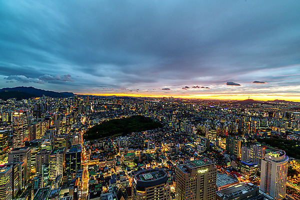 포토 JPG 구름 야경 하늘 서울 한국 빌딩 사람없음 야외 도시풍경 도시 빌딩숲 국내여행 전경 국내포토 자연요소 아시아 여행 풍경 건물 야간 파일형식 탑뷰 풍경_경치