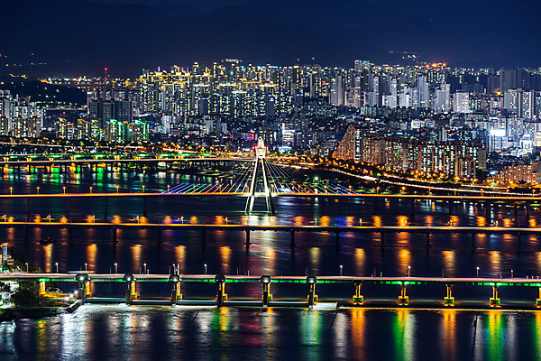 포토 JPG 야경 서울 한국 사람없음 야외 건물 빛 도시풍경 도시 한강 국내여행 올림픽대로 한강다리 가교 잠실 전경 국내포토 건축물 아시아 여행 풍경 다리_건축물 야간 랜드마크 파일형식 탑뷰 풍경_경치