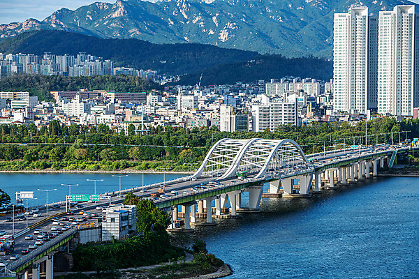 포토 JPG 주간 서울 한국 풍경 사람없음 야외 건물 도시풍경 도시 한강 국내여행 당산철교 한강다리 가교 양화대교 전경 국내포토 자연요소 건축물 아시아 여행 다리_건축물 랜드마크 파일형식 탑뷰