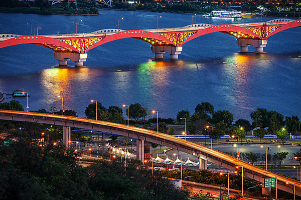 포토 JPG 야경 서울 한국 사람없음 야외 도시풍경 도시 한강 국내여행 성산대교 가교 하늘공원 전경 국내포토 건축물 공원 아시아 여행 풍경 다리_건축물 야간 랜드마크 파일형식 탑뷰 풍경_경치