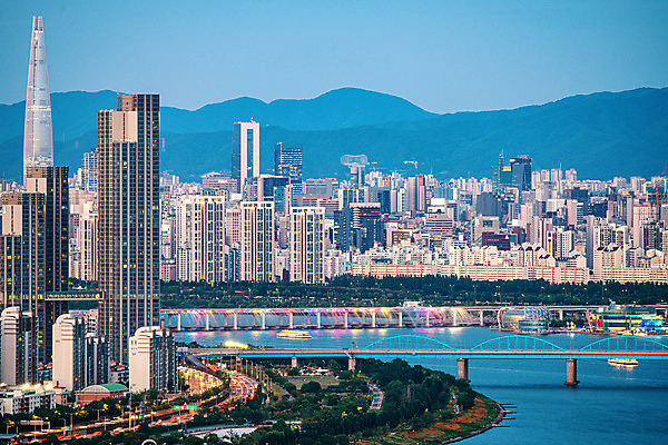 포토 JPG 야경 서울 한국 빌딩 사람없음 야외 건물 도시풍경 도시 분수 한강 국내여행 반포대교 한강다리 가교 전경 국내포토 건축물 아시아 여행 풍경 다리_건축물 야간 랜드마크 파일형식 탑뷰 풍경_경치
