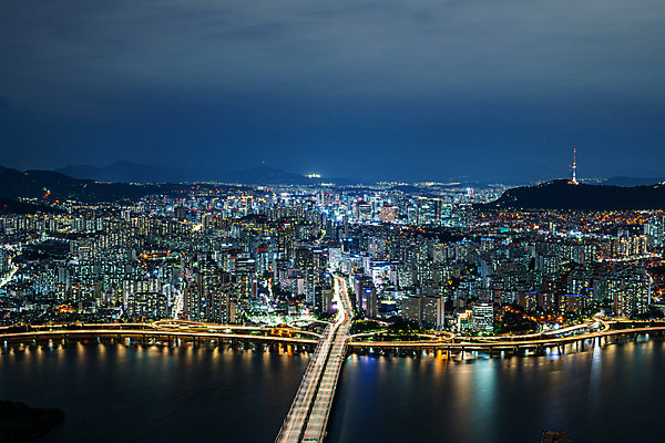 포토 JPG 구름 야경 하늘 서울 한국 빌딩 사람없음 야외 건물 도시풍경 도시 한강 국내여행 마포대교 가교 전경 국내포토 자연요소 건축물 아시아 여행 풍경 다리_건축물 야간 랜드마크 파일형식 탑뷰 풍경_경치