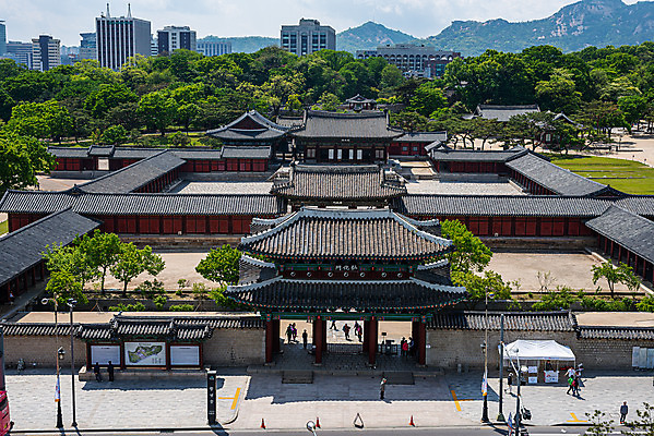 포토 JPG 주간 한옥 서울 풍경 사람없음 야외 도시풍경 궁전 국내여행 창경궁 전경 국내포토 자연요소 한국전통 여행 고건축 한국 도시 파일형식 탑뷰