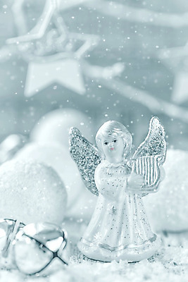 포토 JPG 해외이미지 나무 계절 백그라운드 크리스마스 겨울 공 천사 새로움 기념 매달리기 선물 사람없음 장식 빛 반짝임 축제 장식볼 흰색 눈송이 우아함 은색 12월 해외202004 해외포토 식물 기념일 컬러 컨셉 모션 눈_날씨 날짜 파일형식