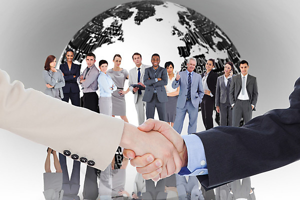 포토 JPG 해외이미지 전신 백인 손 여자 남자 40대 중년 회사 비즈니스 협력 악수 그림자 서기 미소 동양인 여러명 상반신 20대 성인 앞모습 옆모습 신체부위 30대 글로벌 지구본 직장인 비즈니스맨 비즈니스우먼 네트워크 60대 직원 경영자 리더 채용 해외202004 해외포토 서양인 직업 노년 뷰포인트 다수 모션 표정 사람 인종 손짓 청년 장년 파일형식