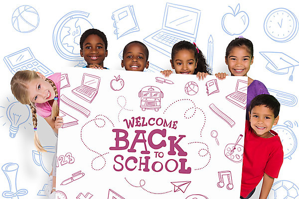 포토 JPG 해외이미지 백인 학생 여자 교육 남자 행복 어린이 텍스트 학교 초등학교 소년 여러명 학습 잡기 메시지 신학기 보여주기 해외202004 해외포토 서양인 감정 다수 모션 사람 파일형식