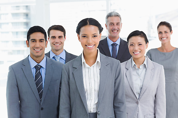 포토 JPG 해외이미지 서양인 외국인 백인 여자 남자 40대 중년 비즈니스 직장 함께함 실내 서기 정장 여러명 20대 성인 30대 사무실 직장인 비즈니스맨 비즈니스우먼 동료 직원 해외202004 해외포토 직업 옷 다수 컨셉 회사 관계 모션 사람 인종 청년 내부 장년 파일형식