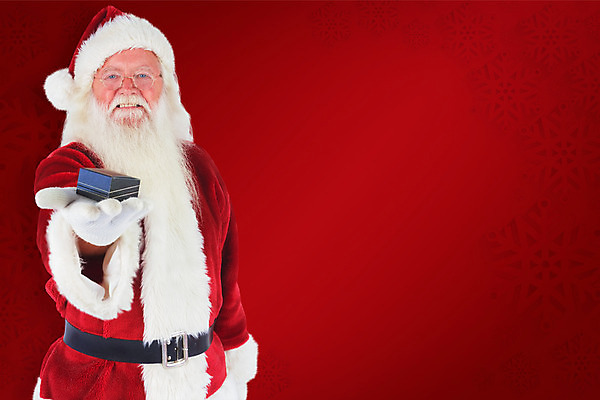 포토 JPG 해외이미지 노년 남자 크리스마스 한명 상반신 옆모습 빨간색 산타클로스 손내밀기 반지케이스 노인남자한명만 해외202004 해외포토 1 기념일 뷰포인트 컬러 사람 손짓 성인 보관함 남자한명만 노인남자만 파일형식