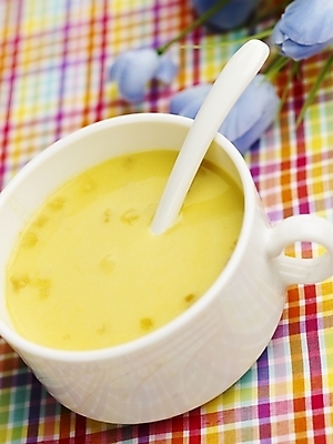 포토 JPG 그릇 접시 꽃 음식 서양음식 실내 근접촬영 사람없음 장식 하이앵글 숟가락 식탁보 수프 다기 옥수수스프 콘스프 국내포토 식물 식기 뷰포인트 수저 내부 다도 파일형식