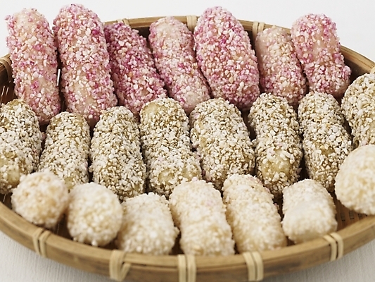 포토 JPG 스튜디오촬영 명절 한식 디저트 실내 근접촬영 사람없음 소쿠리 전통음식 한과 추석음식 명절음식 강정 오색한과 유과 전통다과 국내포토 전통 기념일 음식 뷰포인트 내부 바구니 과자 다과 파일형식