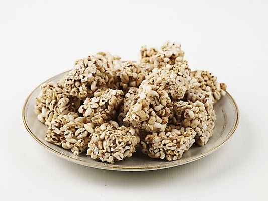 포토 JPG 스튜디오촬영 접시 명절 한식 디저트 실내 누끼 사람없음 전통음식 한과 추석음식 명절음식 강정 쌀강정 전통다과 국내포토 전통 식기 기념일 음식 내부 과자 다과 파일형식