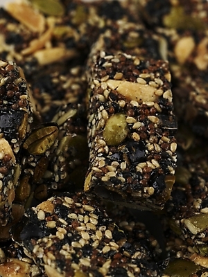 포토 JPG 스튜디오촬영 명절 한식 디저트 한국 실내 근접촬영 사람없음 전통음식 한과 추석음식 명절음식 강정 서리태강정 전통다과 국내포토 전통 기념일 아시아 음식 뷰포인트 내부 과자 다과 파일형식