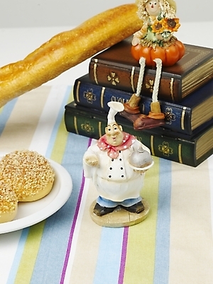 포토 JPG 그릇 접시 음식 빵 인형 디저트 실내 사람없음 장식 책 과자 요리사 피규어 바게트 오브젝트 제빵 국내포토 직업 식기 내부 제과제빵 미니어처 파일형식