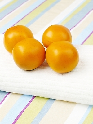 포토 JPG 식물 열매 음식 과일 디저트 실내 감 사람없음 농작물 하이앵글 주황색 여러개 단감 국내포토 뷰포인트 컬러 다수 농업 내부 파일형식