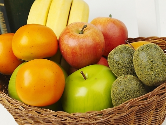 포토 JPG 스튜디오촬영 식물 음식 백그라운드 과일 디저트 키위 감 근접촬영 사람없음 장식 농작물 바구니 사과 오브젝트 과일바구니 풋사과 단감 국내포토 뷰포인트 농업 실내 파일형식