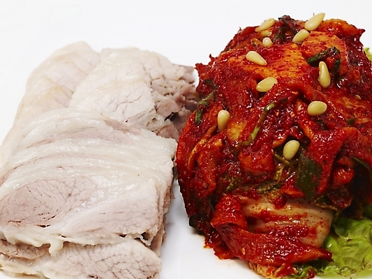 포토 JPG 스튜디오촬영 한식 음식 김치 한국 돼지고기 요리 사람없음 상추 야식 보쌈 국내포토 아시아 채소 실내 육류 파일형식