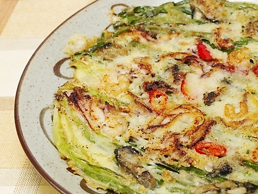 포토 JPG 그릇 접시 한식 음식 한국 실내 요리 근접촬영 사람없음 안주 야식 부침 파전 해물파전 국내포토 식기 아시아 뷰포인트 내부 부침개 파일형식