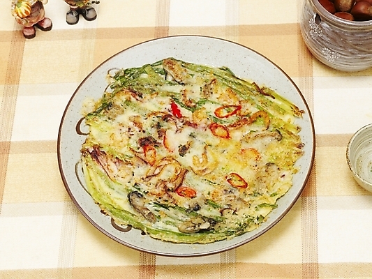 포토 JPG 그릇 접시 한식 음식 한국 실내 요리 누끼 사람없음 안주 야식 부침 파전 해물파전 국내포토 식기 아시아 내부 부침개 파일형식