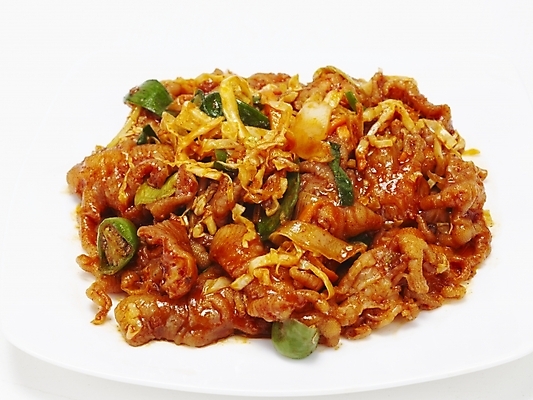 포토 JPG 스튜디오촬영 그릇 접시 한식 음식 한국 요리 사람없음 닭고기 안주 볶음 야식 닭발 국내포토 식기 아시아 실내 육류 파일형식