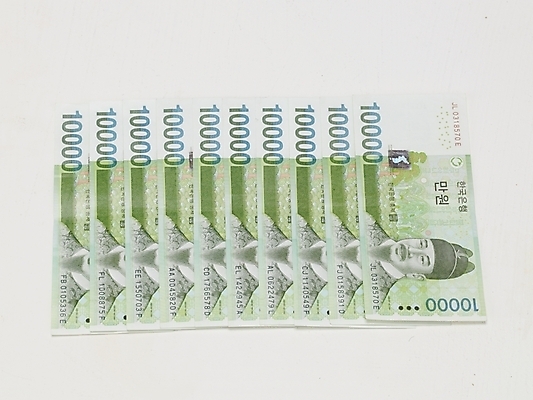 포토 JPG 스튜디오촬영 지폐 돈 실내 누끼 사람없음 금융 경제 만원 오브젝트 국내포토 내부 재산 파일형식