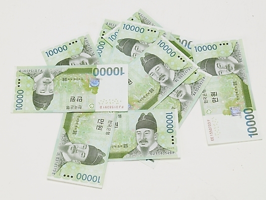 포토 JPG 스튜디오촬영 지폐 돈 실내 누끼 사람없음 금융 경제 만원 오브젝트 국내포토 내부 재산 파일형식